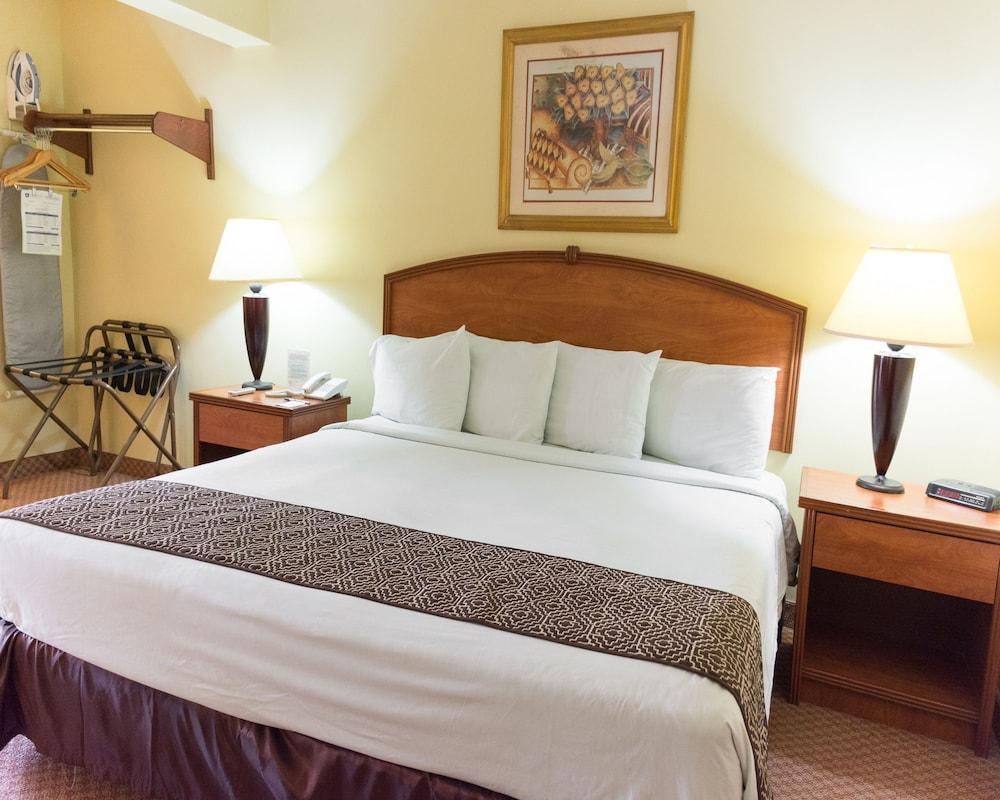 Hafersons Inn Hotel & Suites سيوداد ماديرو المظهر الخارجي الصورة