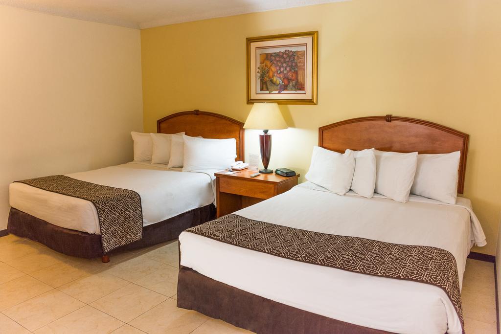 Hafersons Inn Hotel & Suites سيوداد ماديرو المظهر الخارجي الصورة