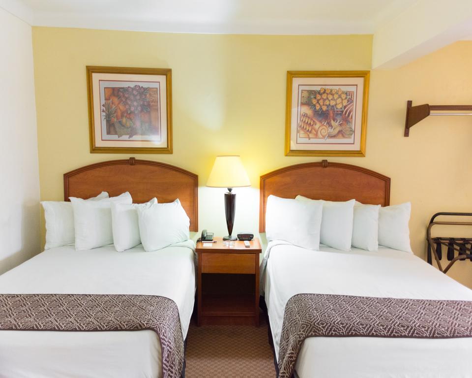 Hafersons Inn Hotel & Suites سيوداد ماديرو المظهر الخارجي الصورة